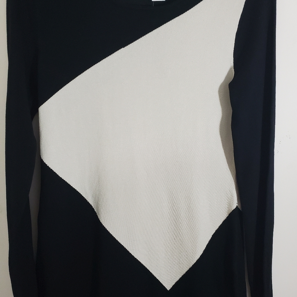 WHBM Knit Asymmetric Hem Abstract Artsy Lagenlook Modern Top NWT Size XS - Picture 3 of 9